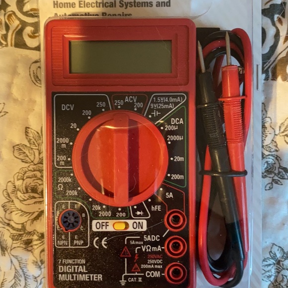 NEW 7-Function Digital Multimeter - Picture 4 of 5